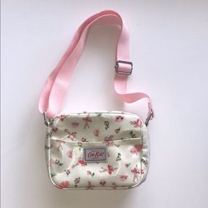 Cath Kids crossbody bag in ballerina/rose pattern